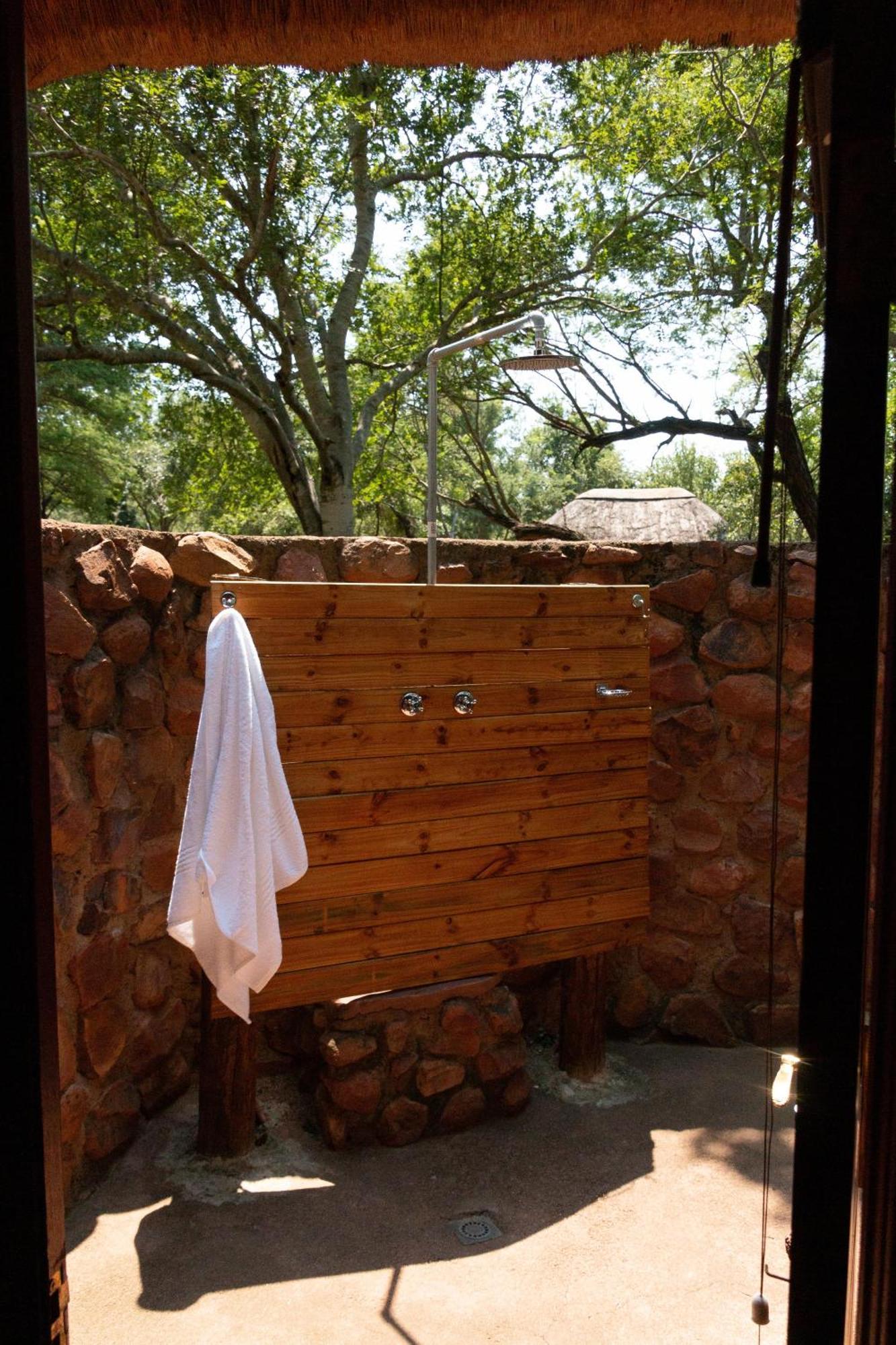 Mologa River Lodge Rust de Winter Екстер'єр фото