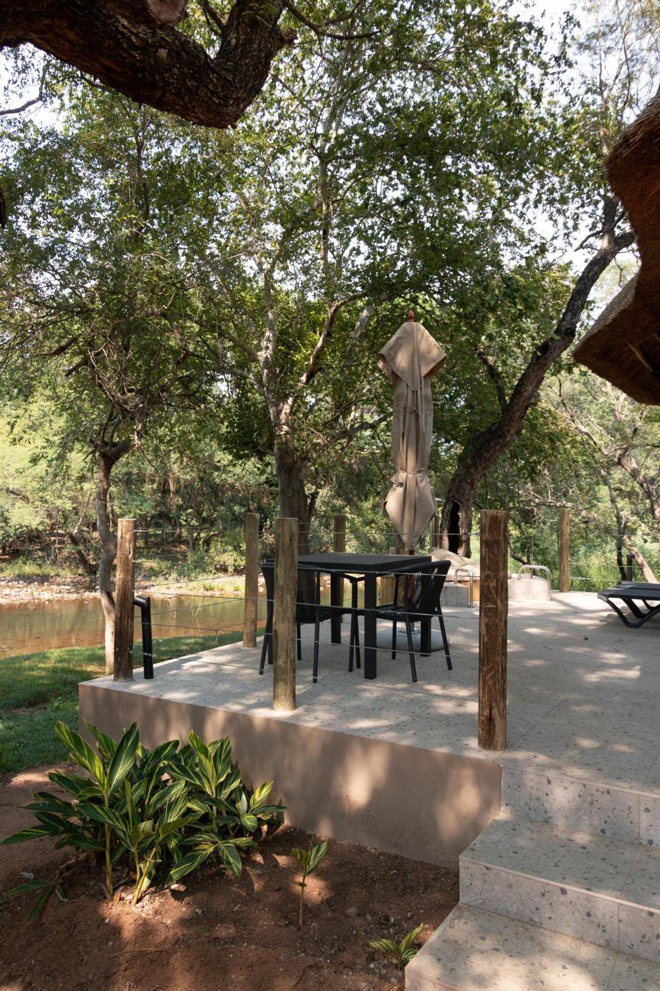 Mologa River Lodge Rust de Winter Екстер'єр фото